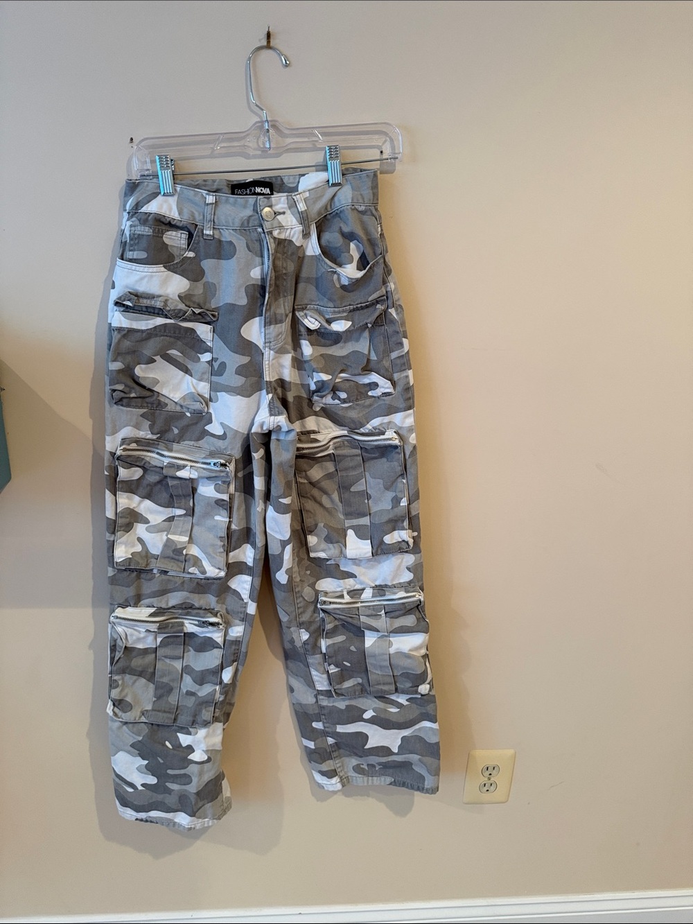 Fashion Nova Gray White Camo Utility Cargo Pants